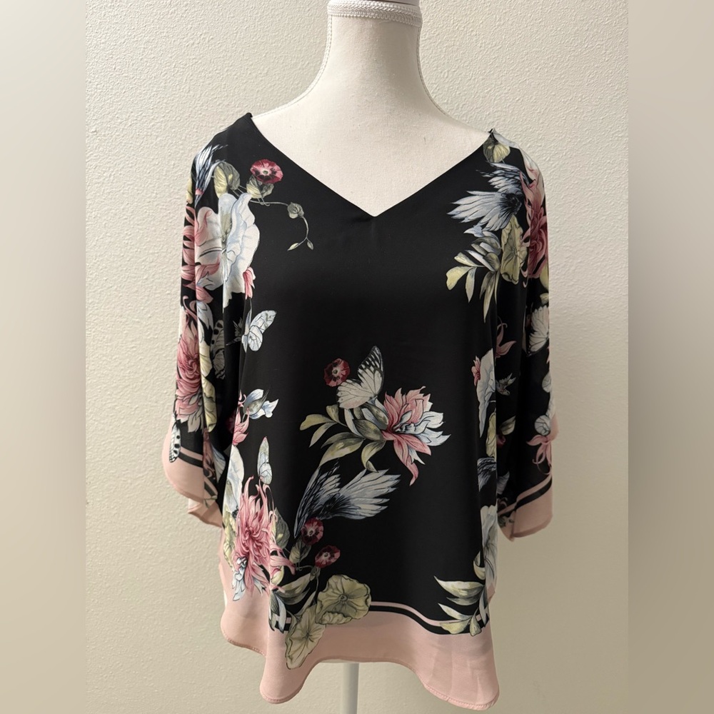 White House Black Market Kimono Sleeve Blouse size xs run large READ dimensions
